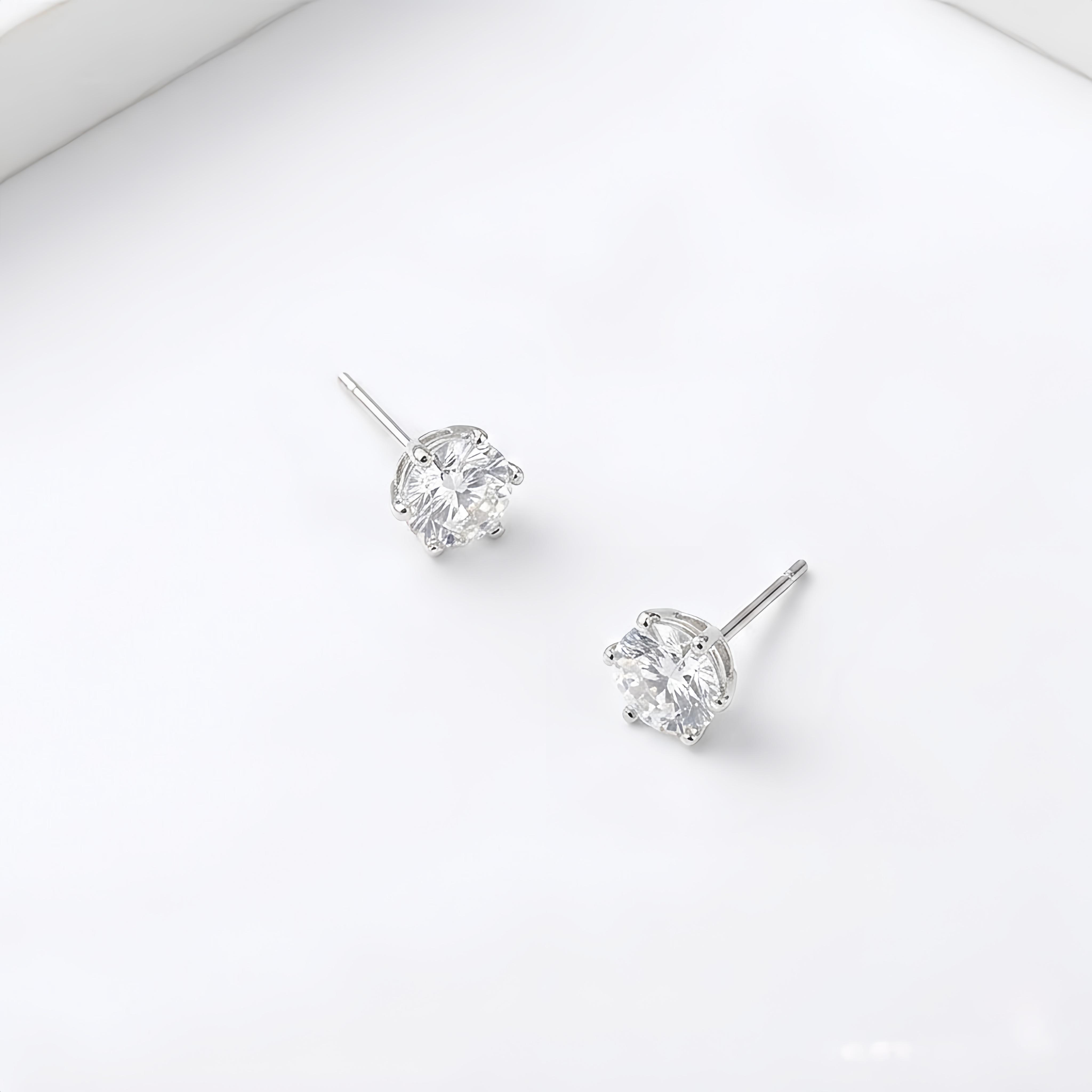 0.5CTx2 D VS1 Classic 6-Prong Round Lab-Grown Diamond Studs