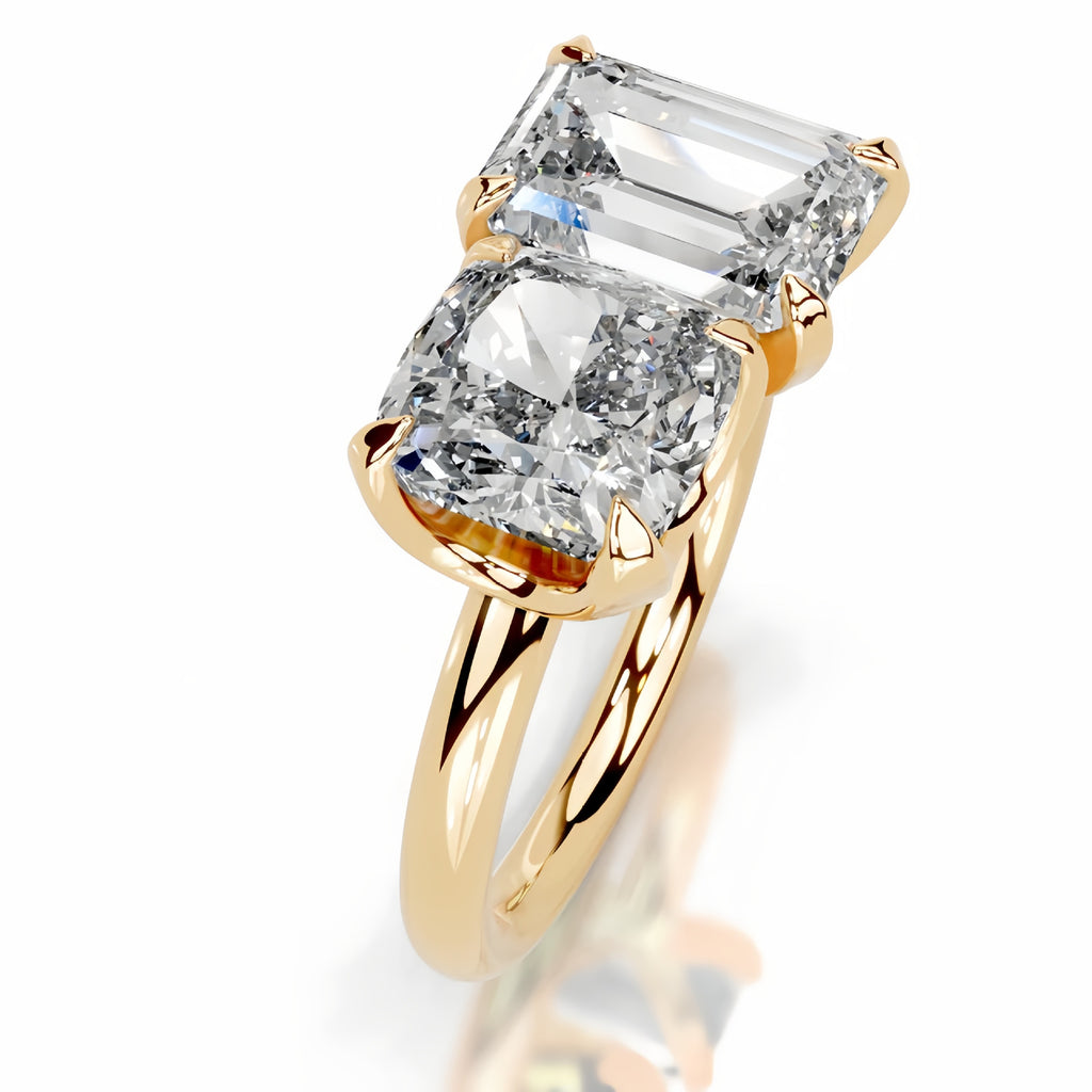 5ct Emerald & 4ct Pear Cut Lab-Grown Diamond  Ring in 18K Gold | D VS1 IGI Certified High-End Engagement Ring